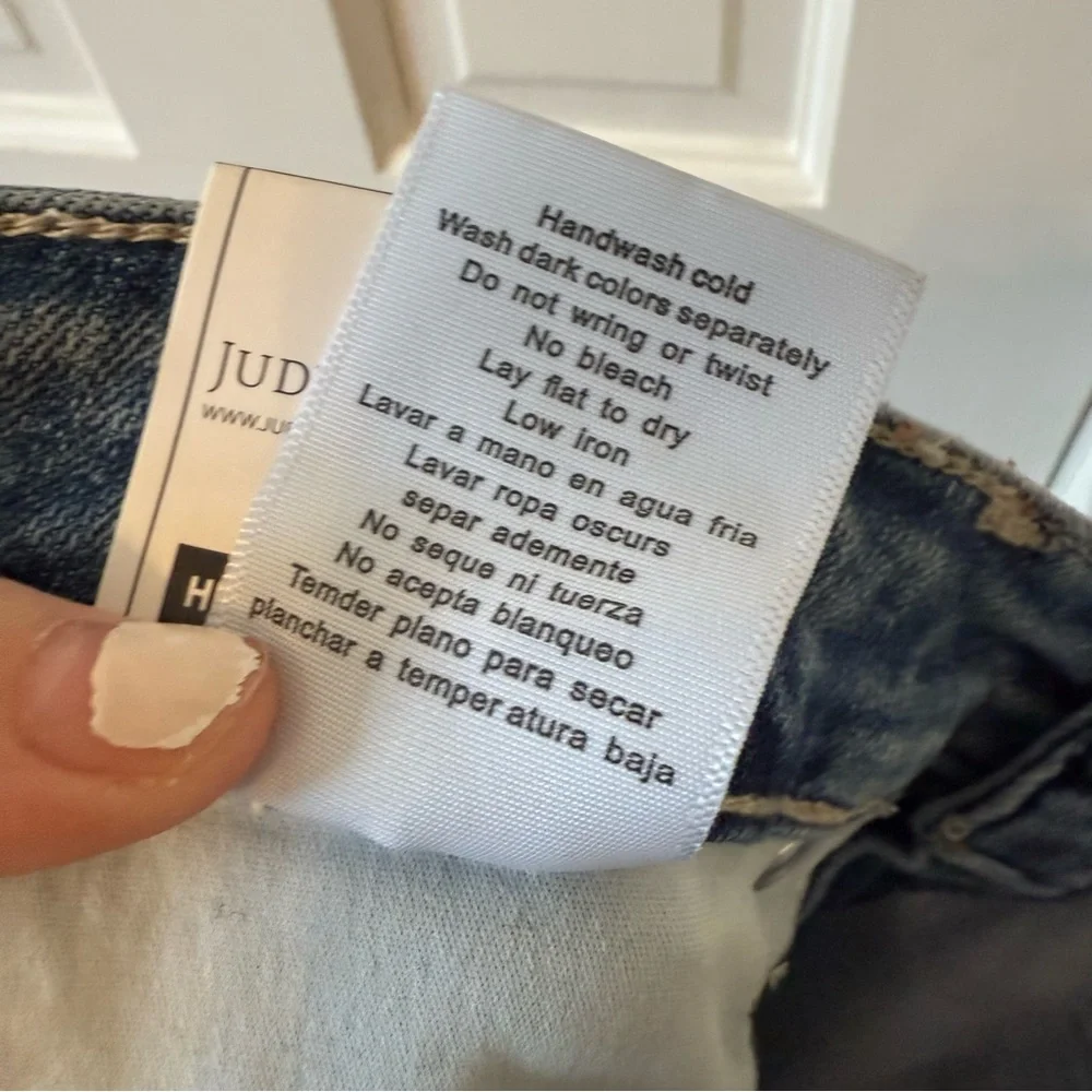 NWT Judy Blue Straight High Rise Tummy Control Distressed Knee Jeans Size 13/31 - Picture 16 of 16